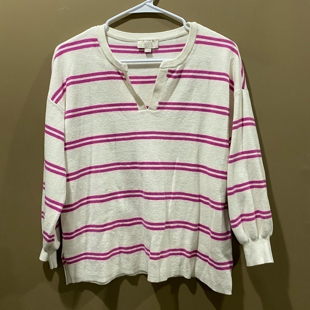 Loft V-Neck Striped Sweater Shirt Women’s Size Small White and Pink —E